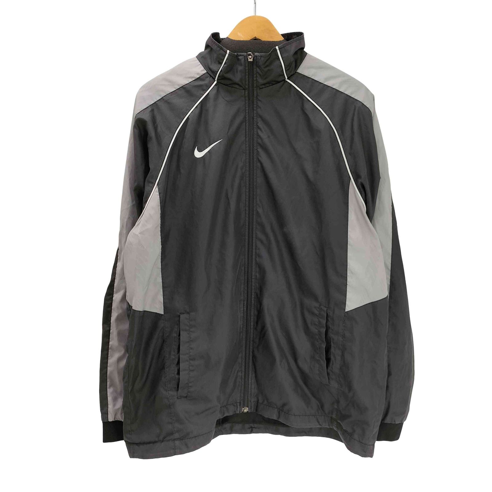 NIKE ナイキ ナイロンジャケット 刺繍 裏地メッシュ ブラック XL ナイキ NIKE スウッシュ ロゴ 刺繍 裏地メッシュ パイピング