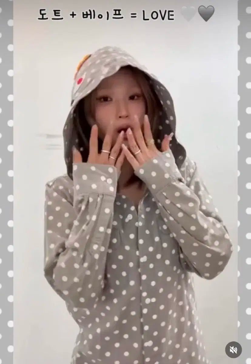 A BATHING APE アベイシングエイプ ドット シャツ