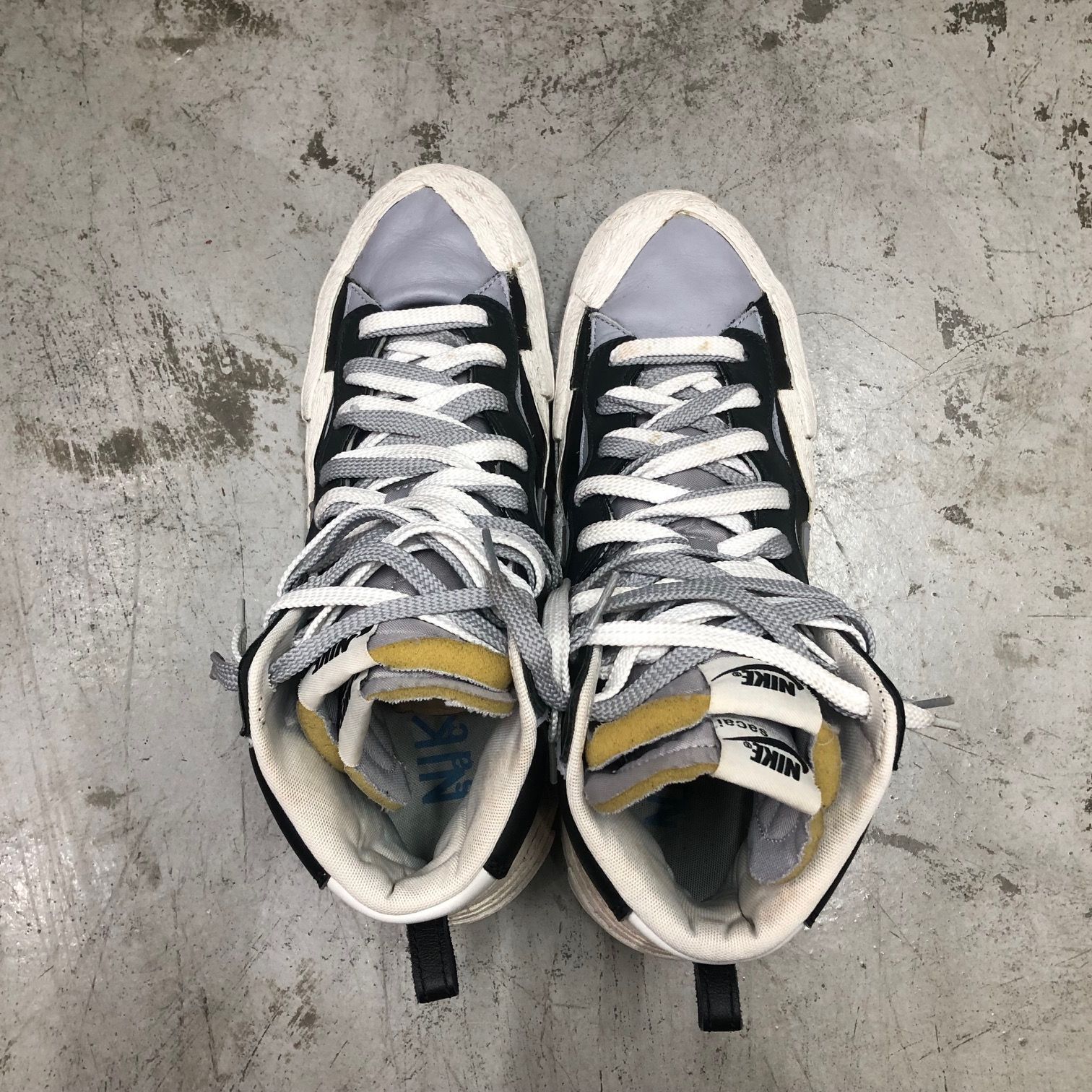 国内正規 NIKE BLAZER MID/SACAI BLACK/WOLF ナイキ ブレザー ミッド 