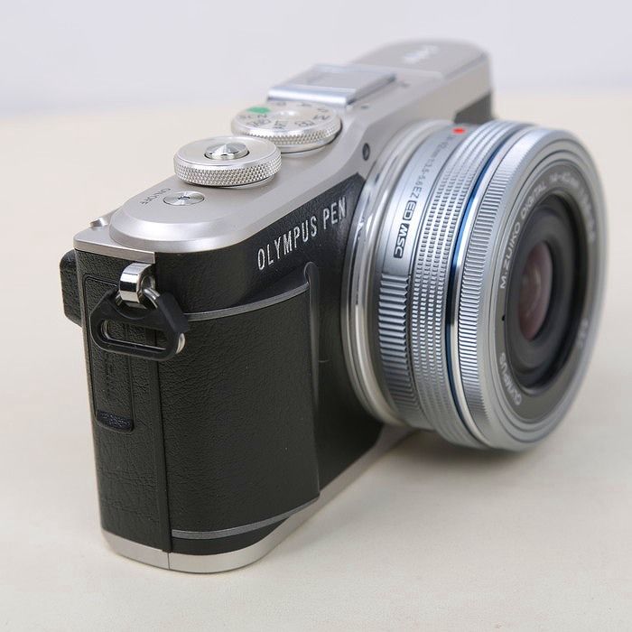 中古】(オリンパス) OLYMPUS E-PL9 14-42EZレンズキツト ブラツク  