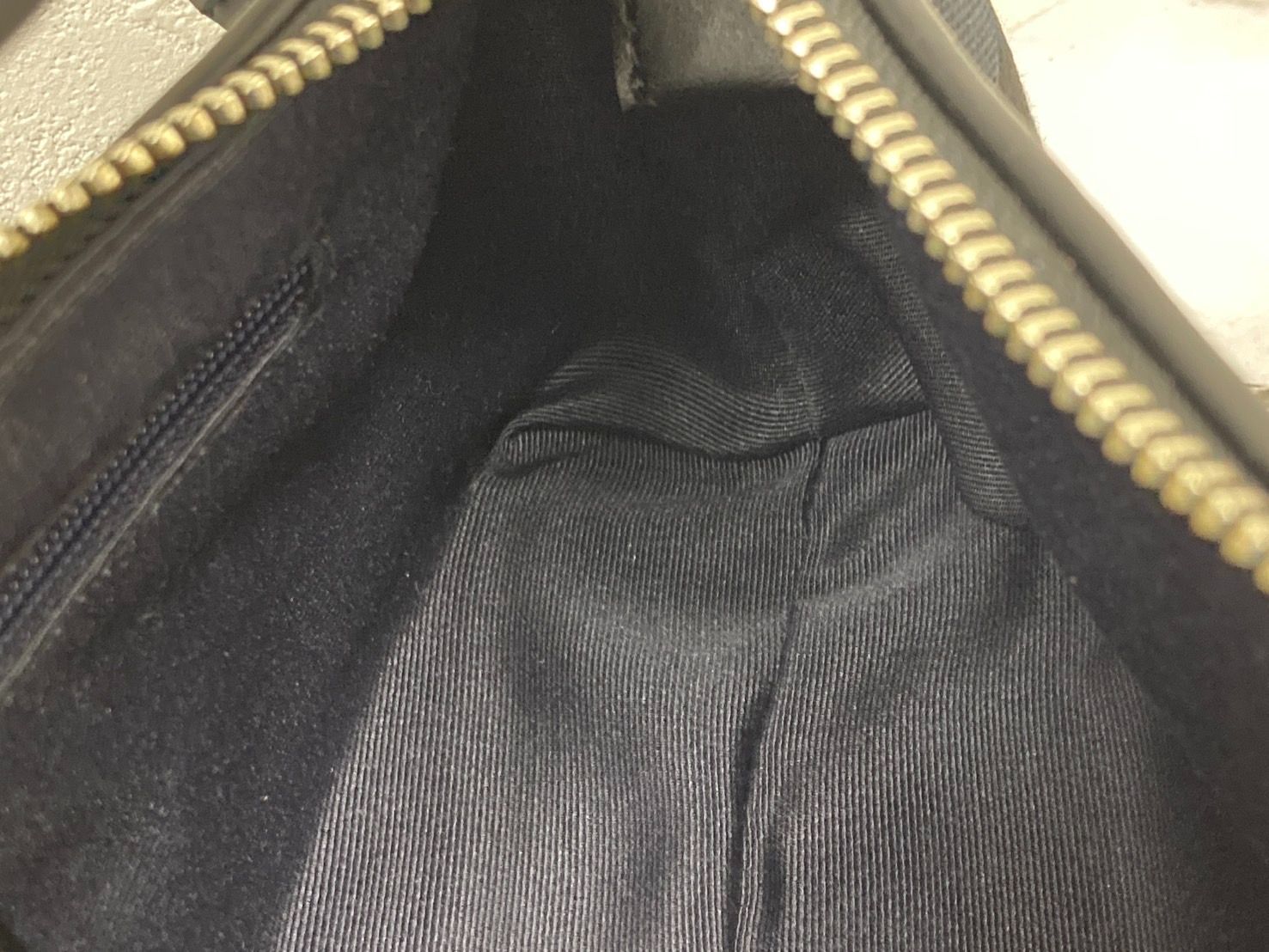 シグネチャー ワンショルダー