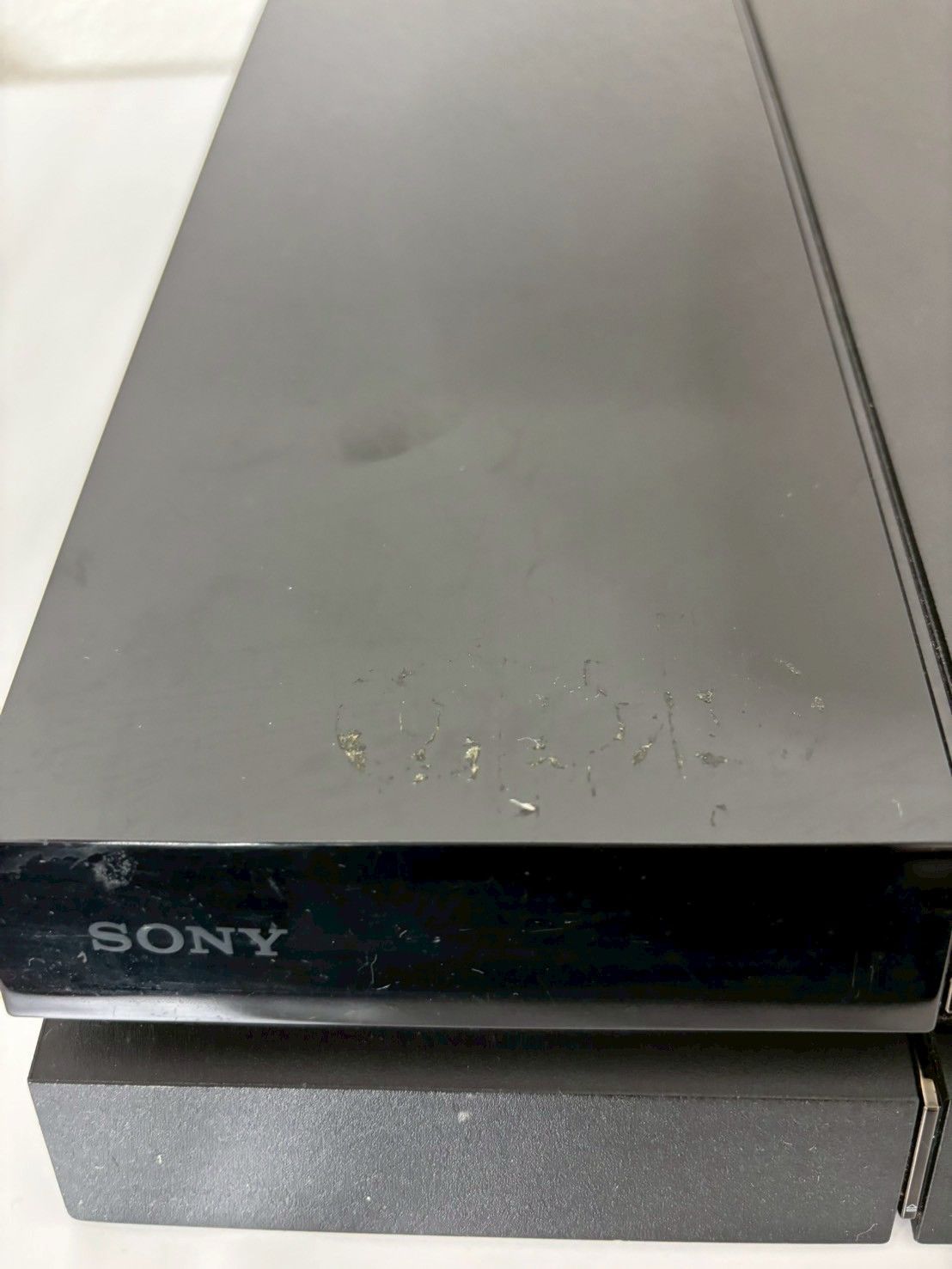 通電 済み SONY PS4 本体 CUH-1100A 500GB レッドコントローラー付き ジャンク扱い