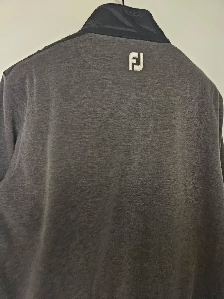 ハイブリッド 軽量