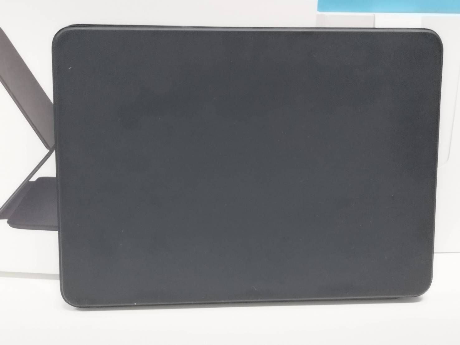 iPad Smart Keyboard Folio/11インチ/A2038/日本語配列〈MXNK2J