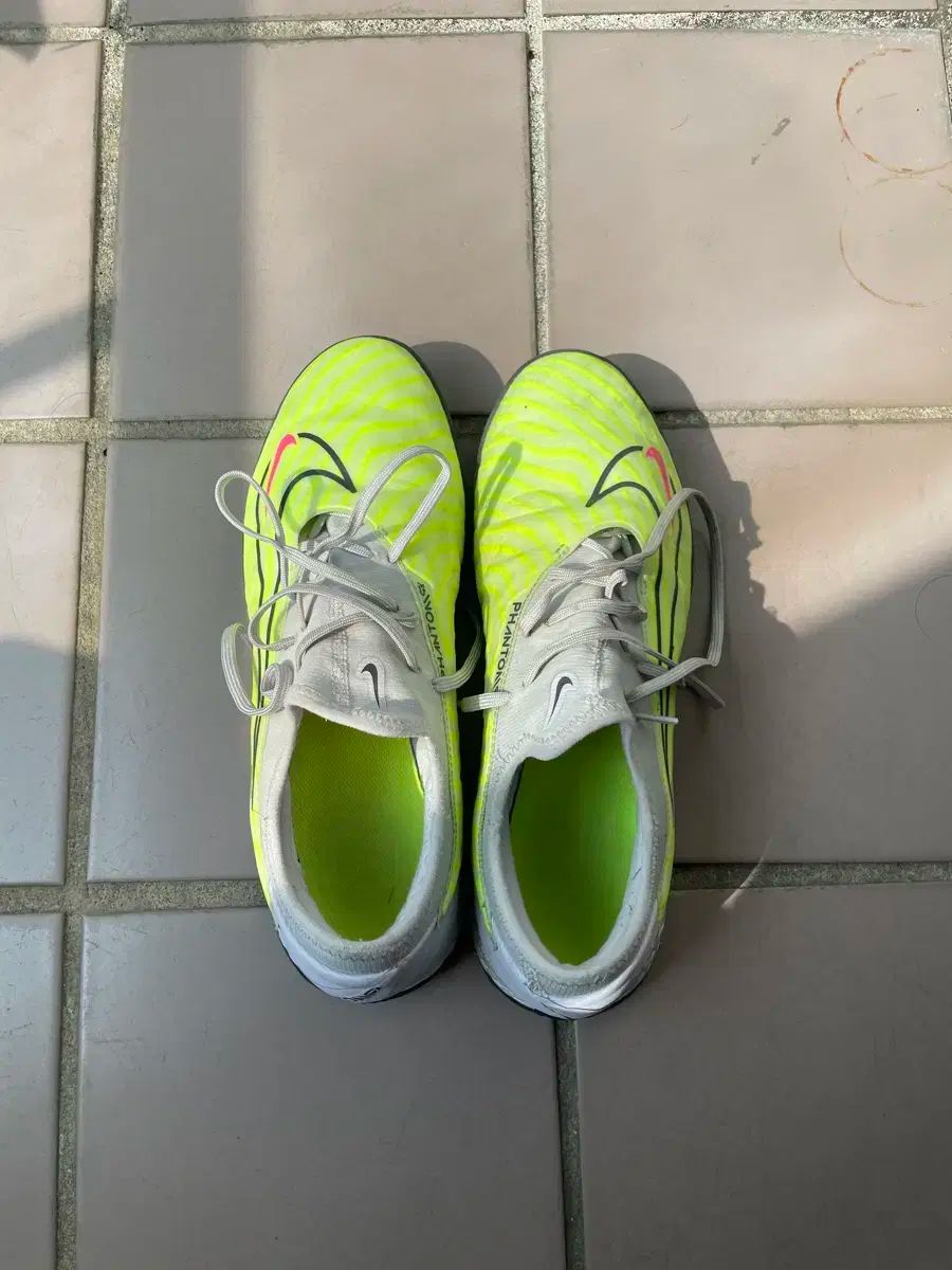 NIKE(ナイキ) ファントム gx サッカーシューズ （ 260 ）