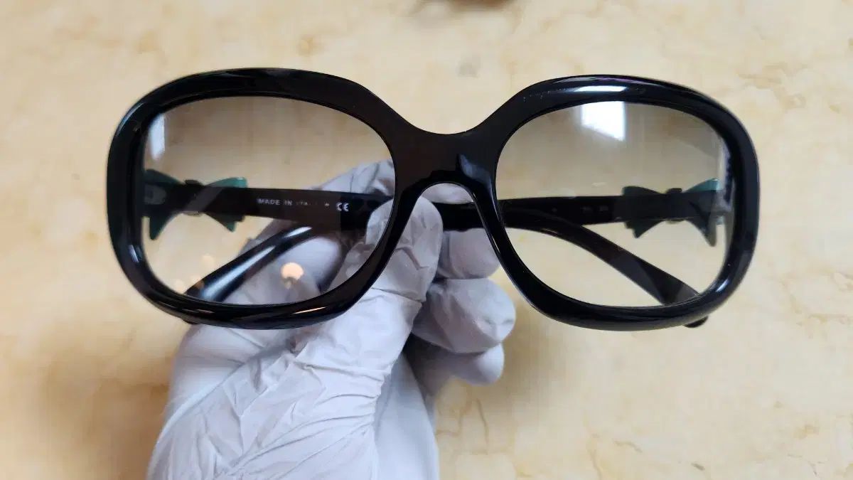 2012 シャネル リボン ステンドグラス