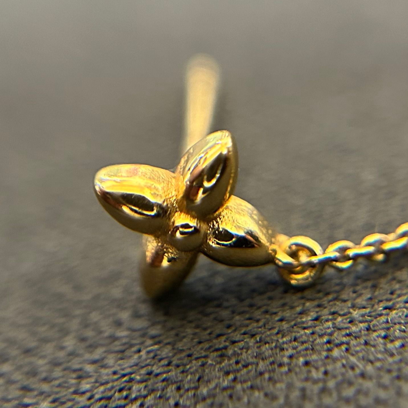 【LOUIS VUITTON】ルイヴィトン ブックルドレイユ ピアス プティルイ LOUIS VUITTON ルイ ヴィトン ブックルドレイユ プティ ピアス