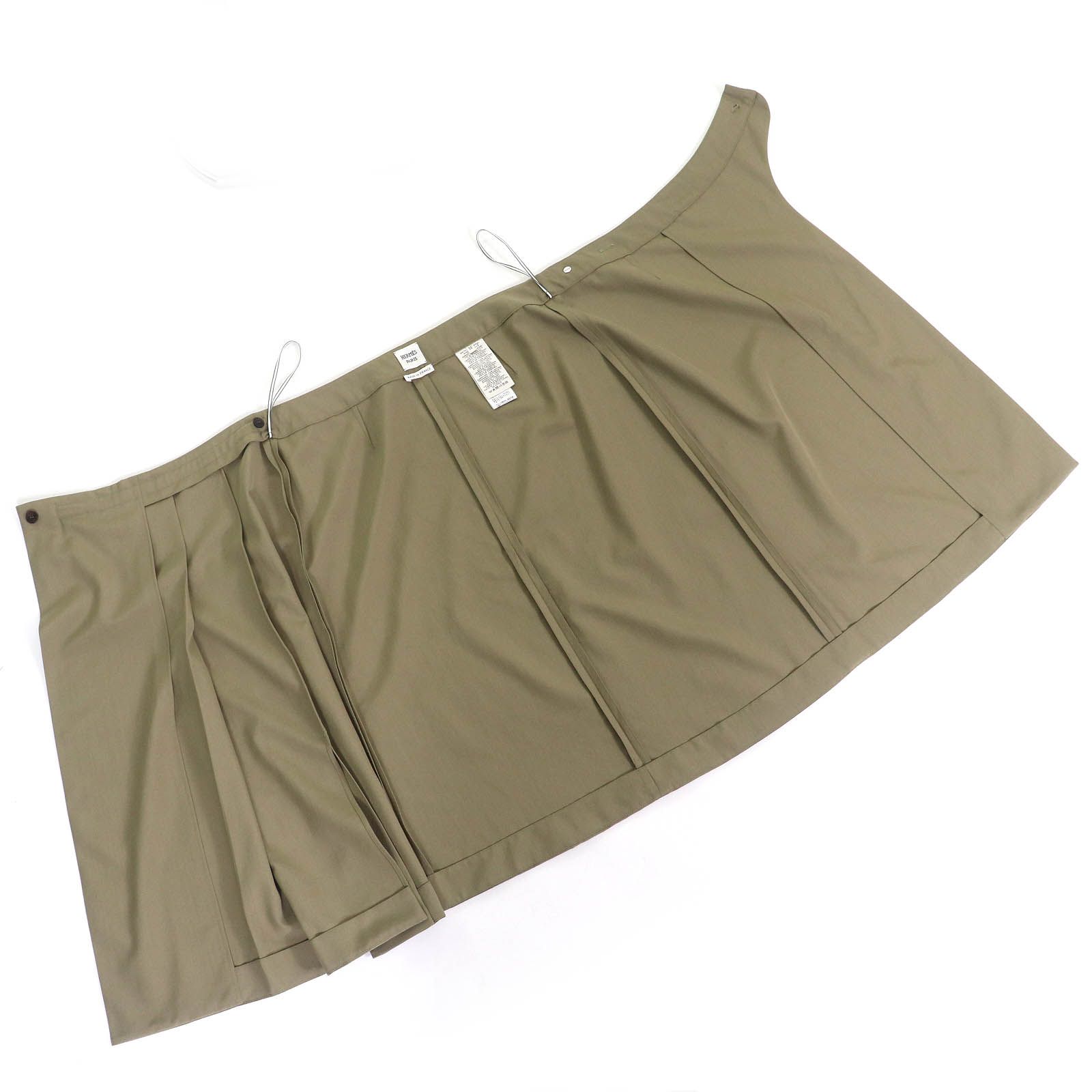 レザーベルトモチーフ付き ラップスカート