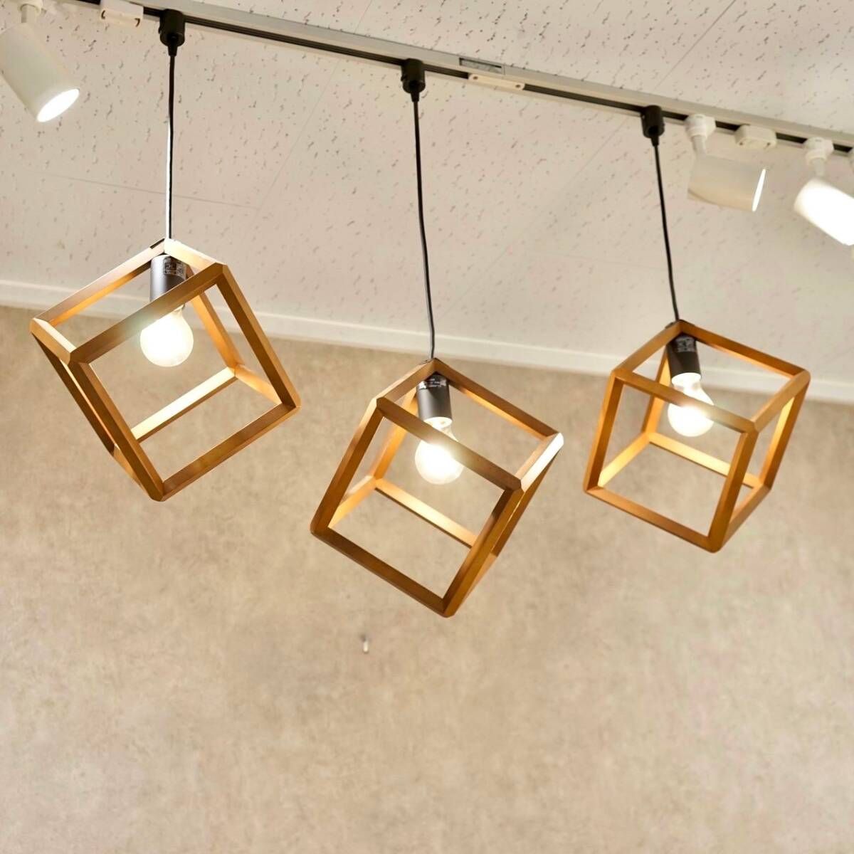 コイズミ/ペンダントライト 3灯/照明/ガラス/北欧/モダン コイズミ