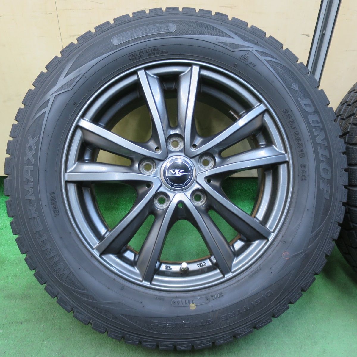 送料込 バリ溝 ホイール　タイヤ　セット　205 65 15 インチ 送料込 バリ溝 ホイールタイヤセット205 65 15 インチ