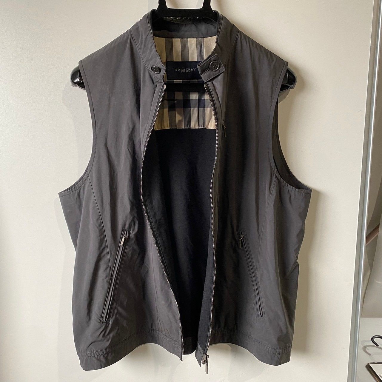 BURBERRY LONDON バーバリー メンズ ベスト Mサイズ (管理番号 