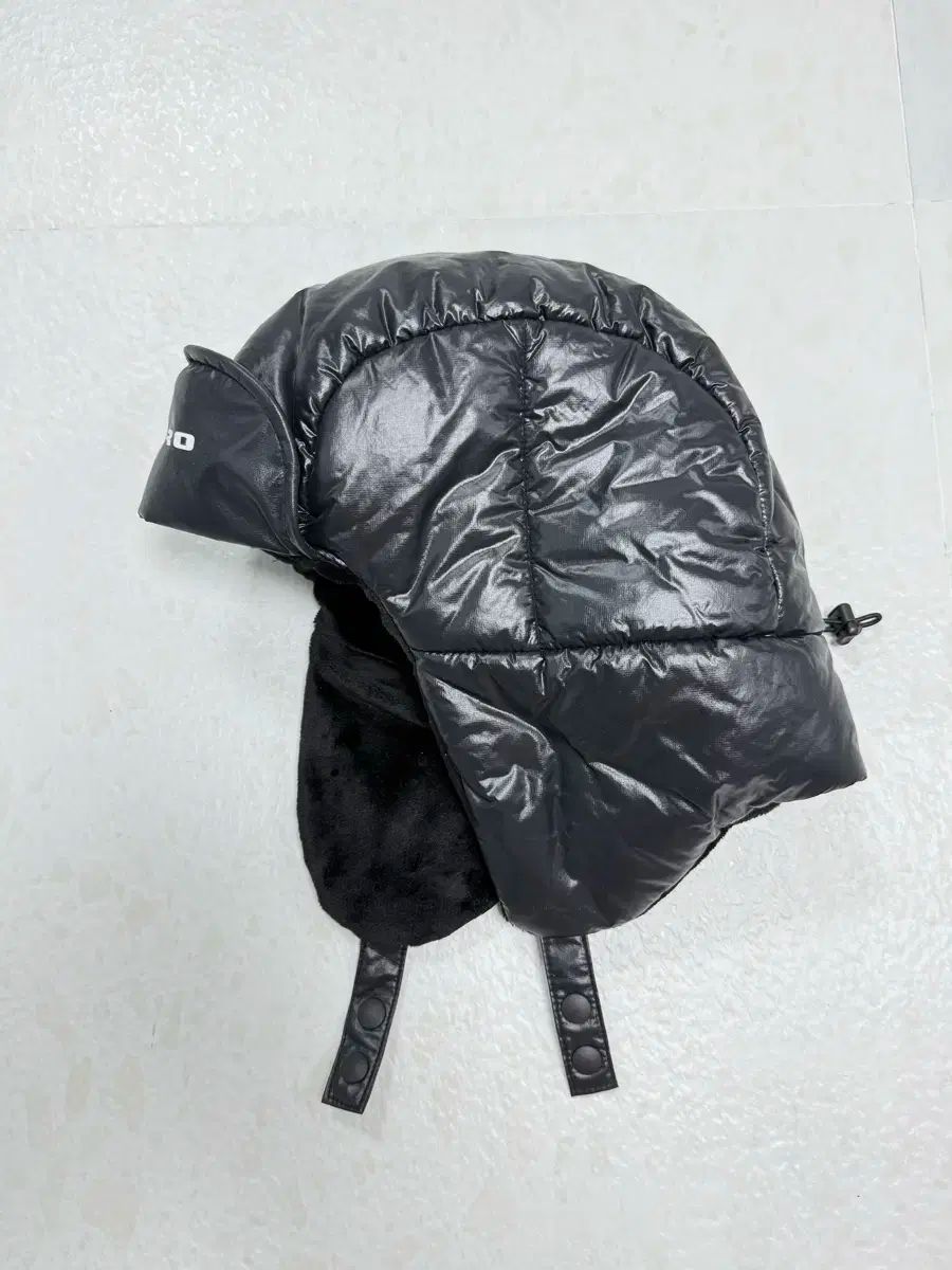 UMBRO アンブロ トラッパーハット