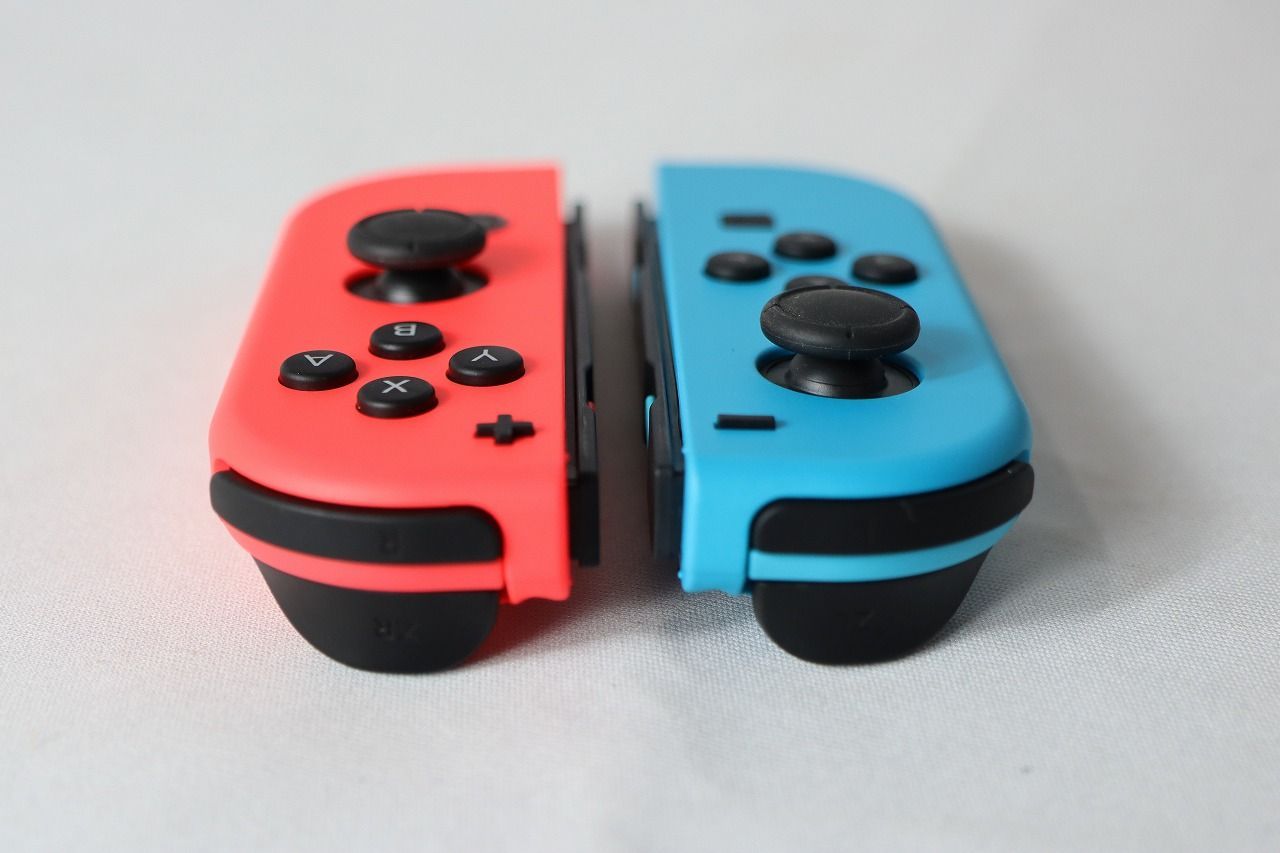 ◇NINTENDO SWITCH 任天堂スイッチ 本体 赤青 - メルカリ