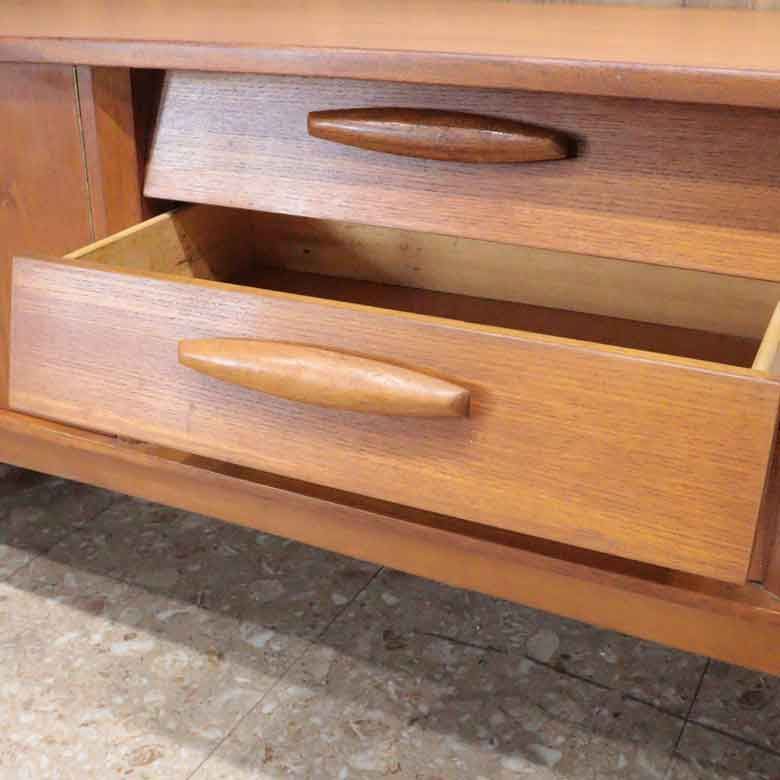 Jentique サイドボード ヴィンテージ イギリス ローキャビネット Jentique サイドボード ヴィンテージ イギリス ローキャビネット