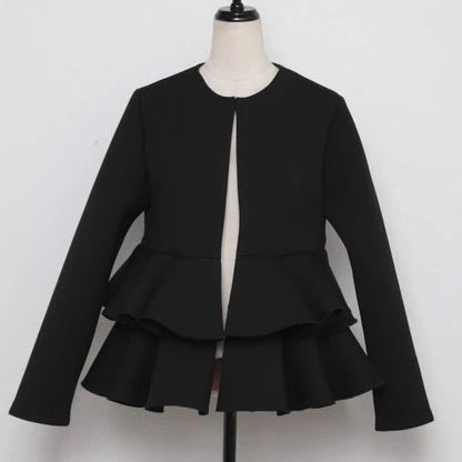 ボンディングフリルジャケット - メルカリ 