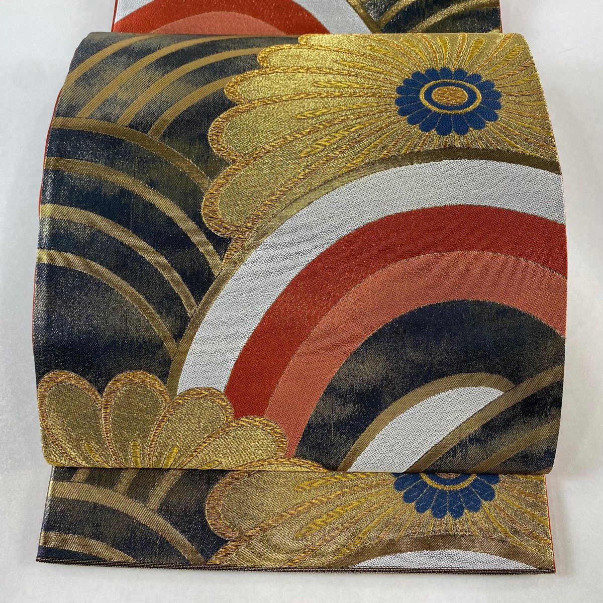 袋帯 美品 秀品 振袖向き 花 青海波 金糸 箔 墨色 六通 正絹