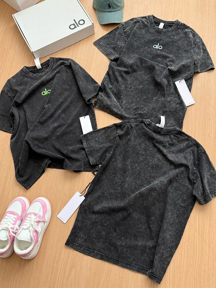 ルーズフィットTシャツ