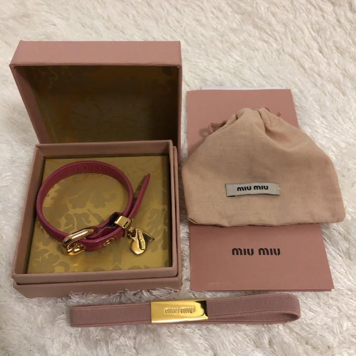 ミュウ ミュウ MIU MIU ピンク ハート バングル ブレスレット