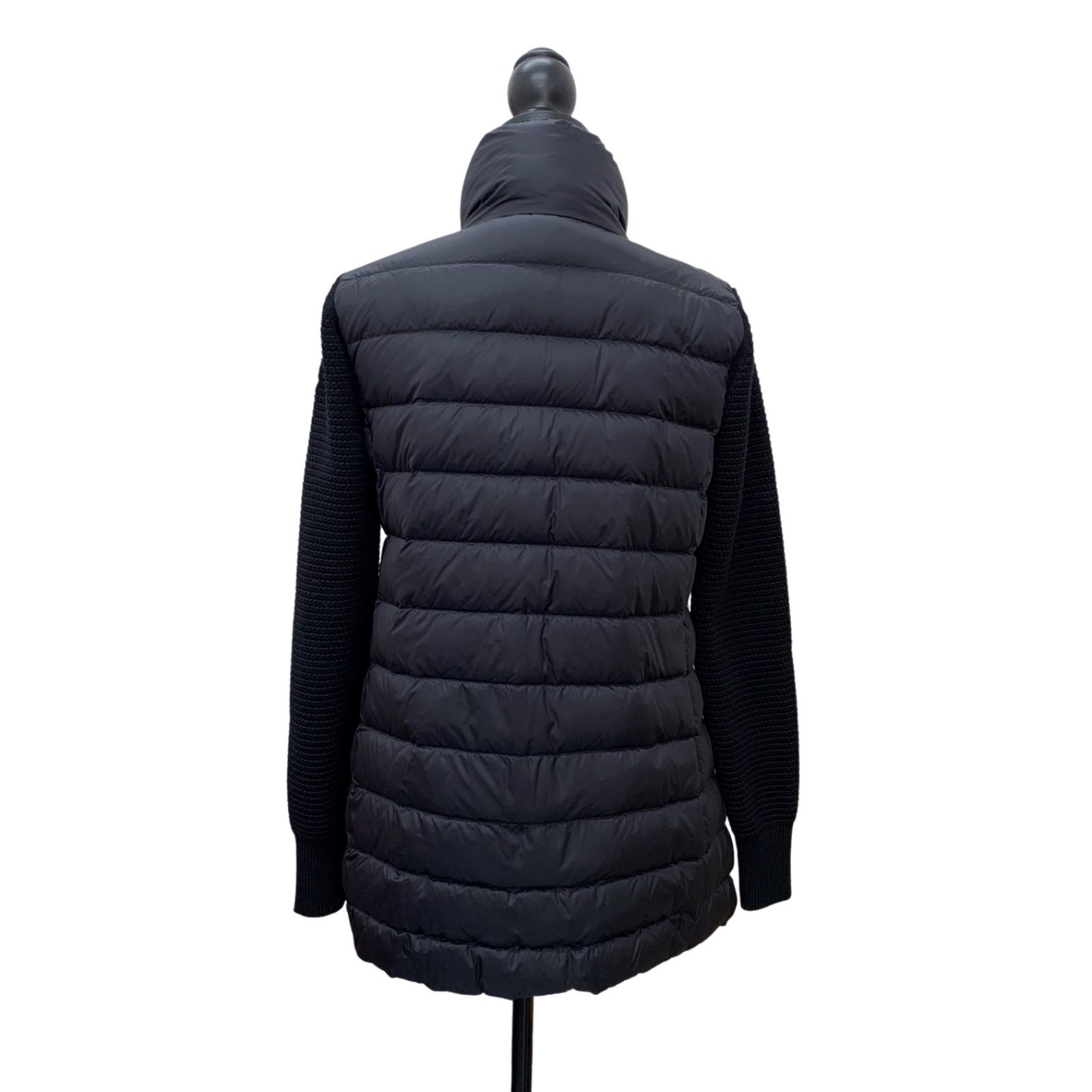 極美品】MONCLER モンクレール ハイブリッド ダウンニット 切り替え カーディガン 黒 XS D20939490500 98124 - メルカリ