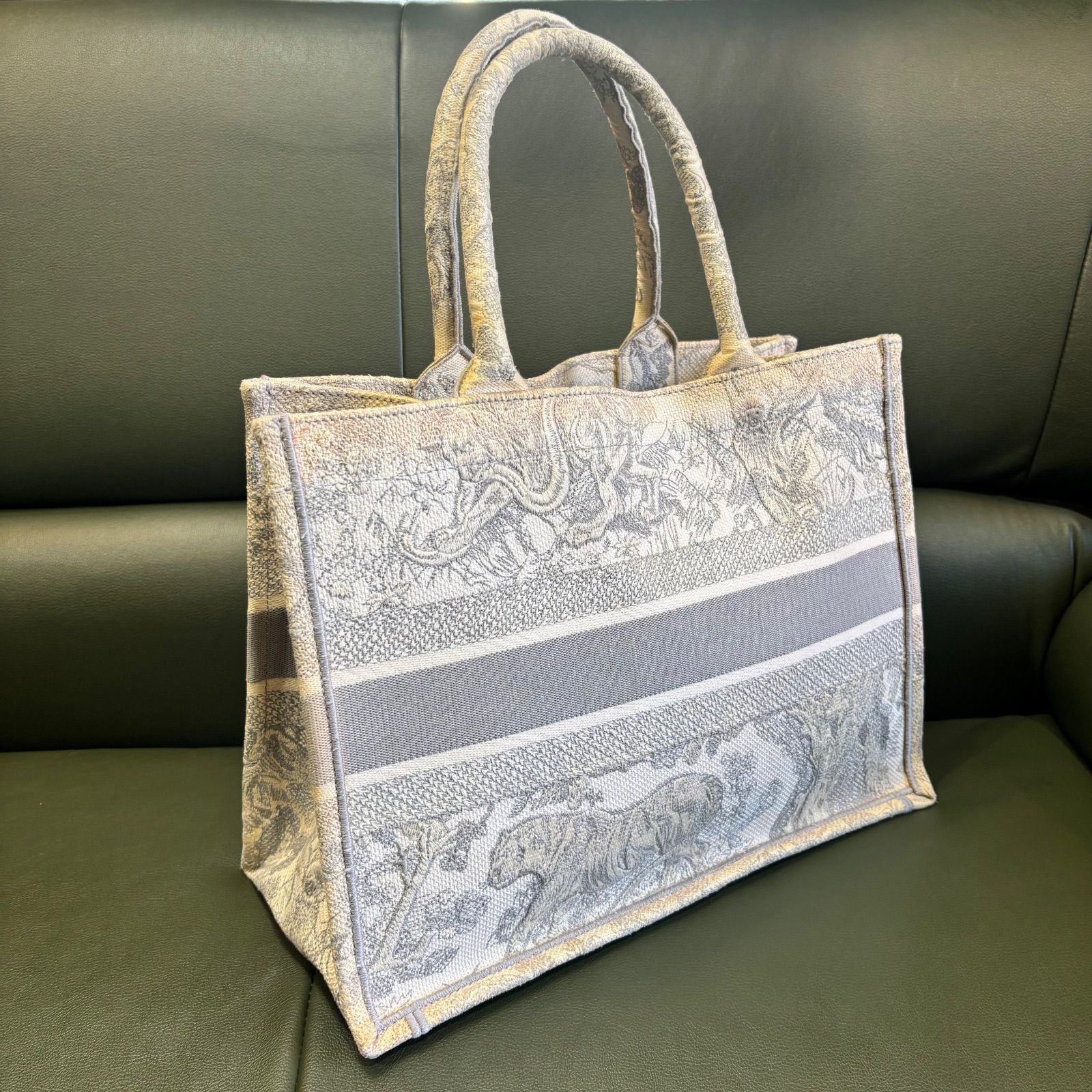 Christian Dior ミディアム ブックトートバッグ グレー Christian Dior