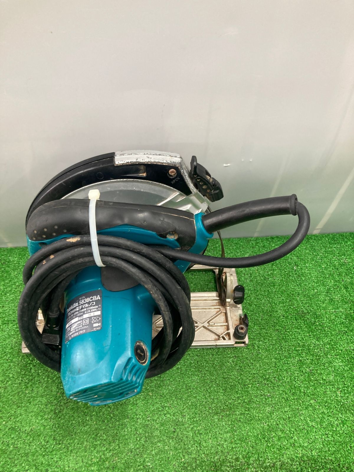 【中古品】【0922】★makita(マキタ) 190㎜電子マルノコ 5838CBA　ITOS6P0QWUK2