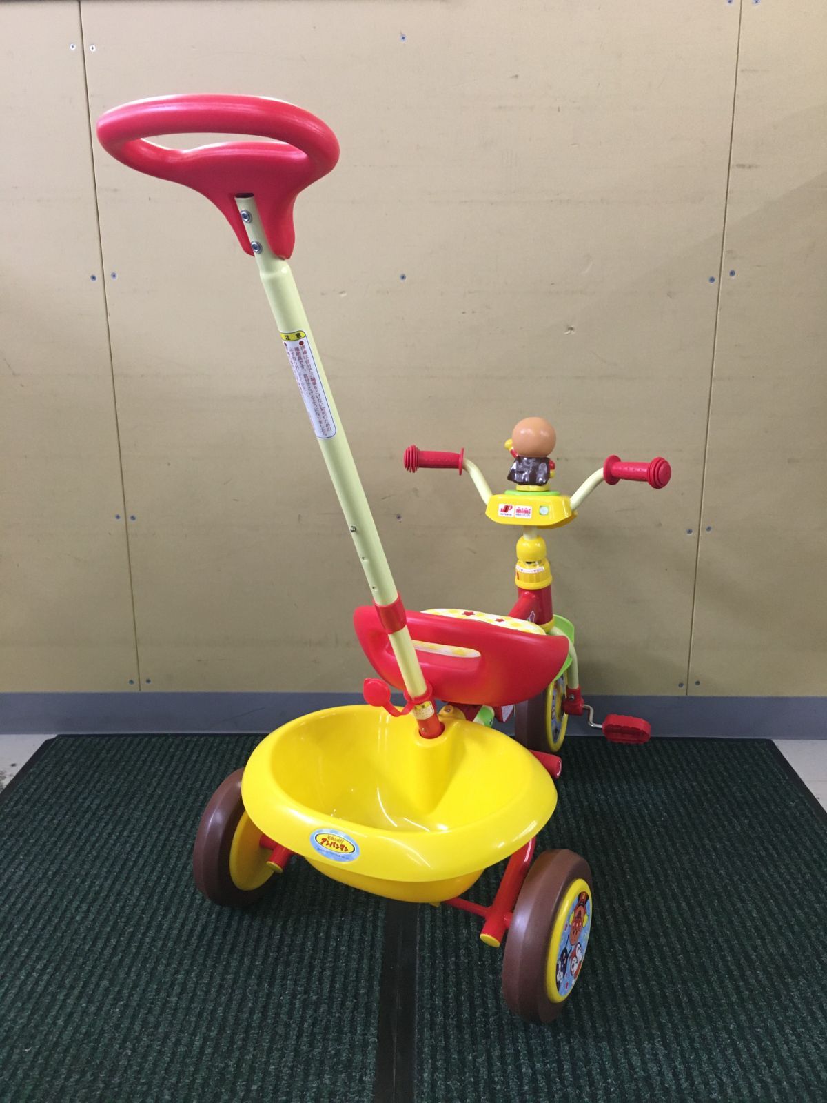 未使用アンパンマン三輪車ME2
