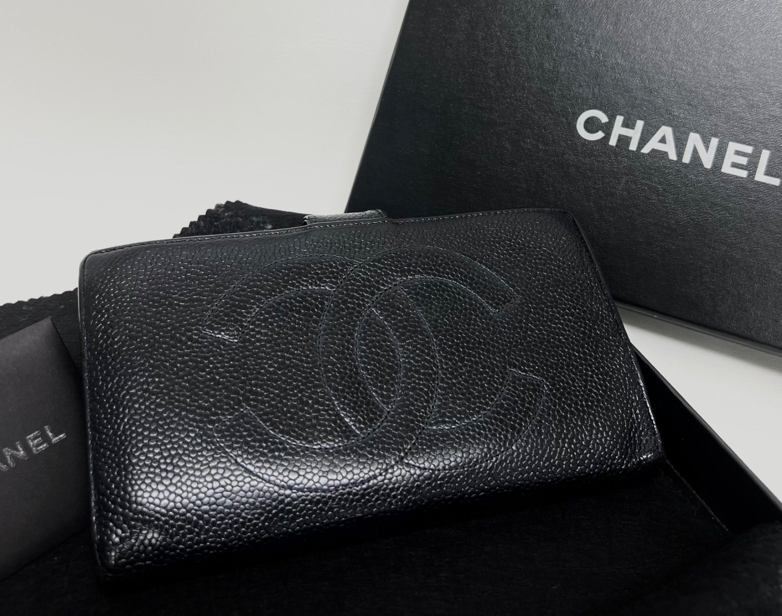 CHANEL シャネル デカココマーク キャビアスキン 長財布 がま口 本物