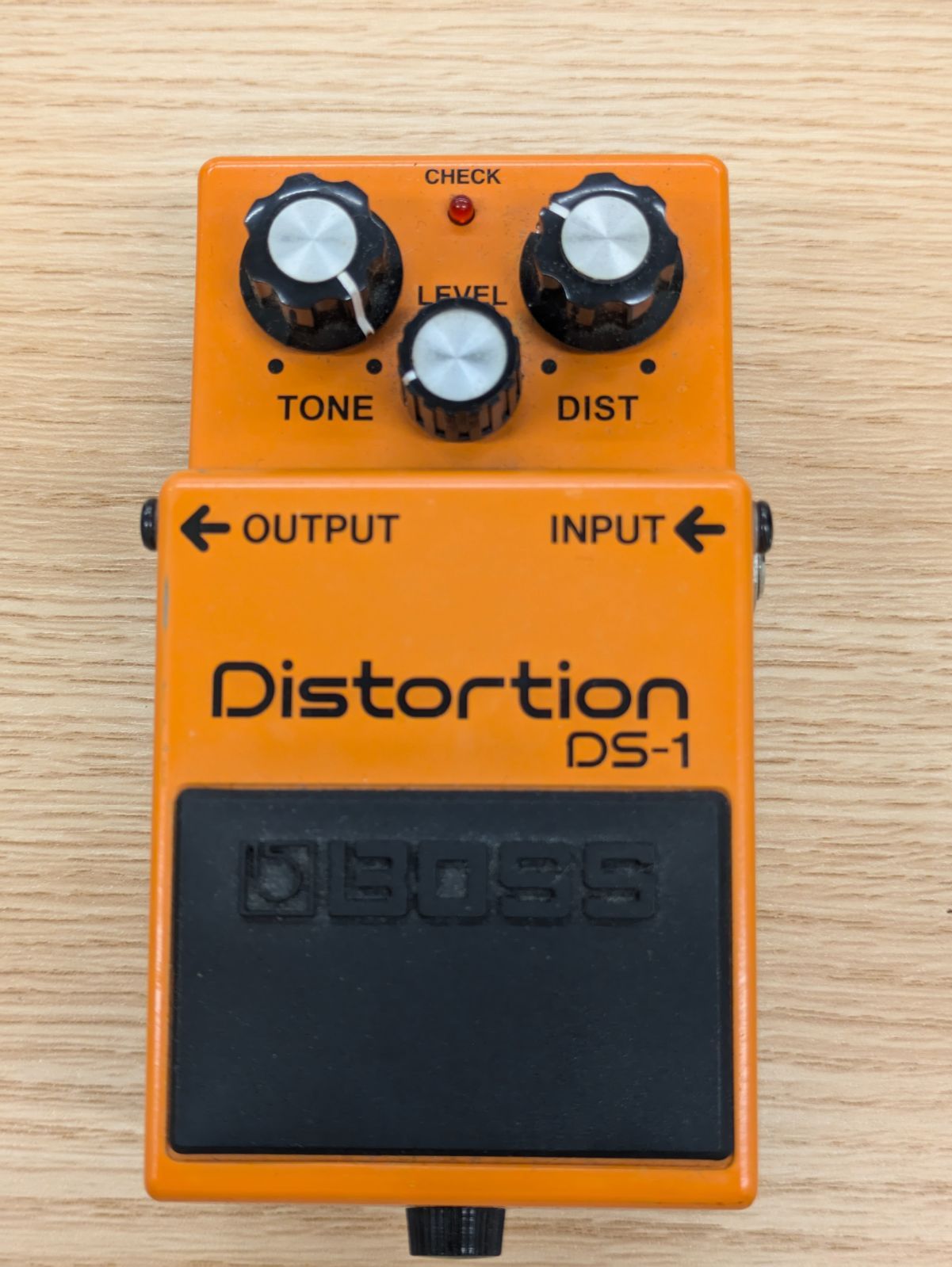 BOSS Distortion DS-1