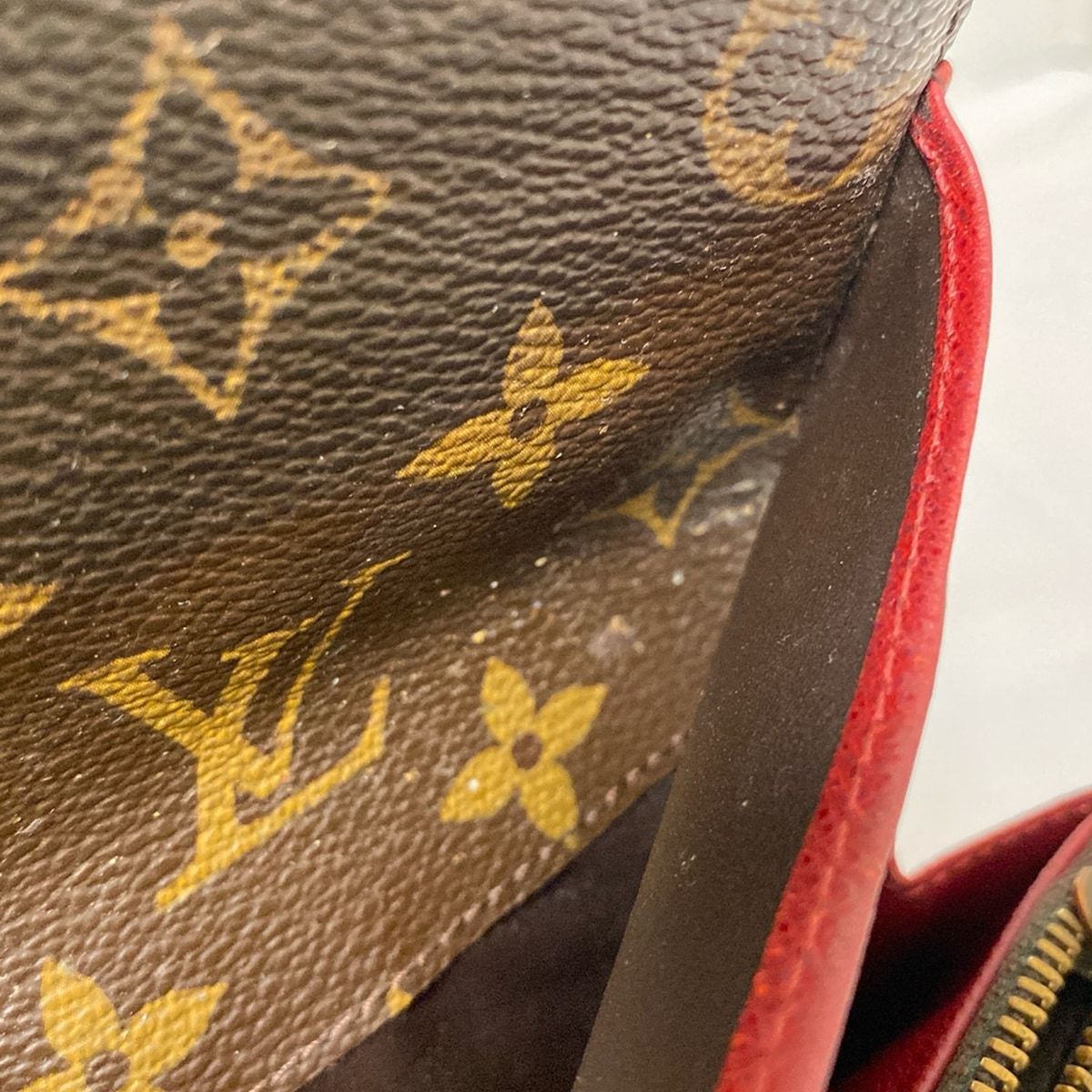 ポルトフォイユエミリー