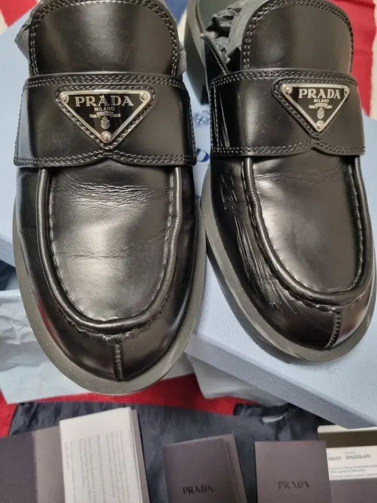 新品未使用☆JIMMY CHOO・ジミーチュウ レディース レザー 新品未使用☆JIMMY CHOO・ジミーチュウ レディース レザー