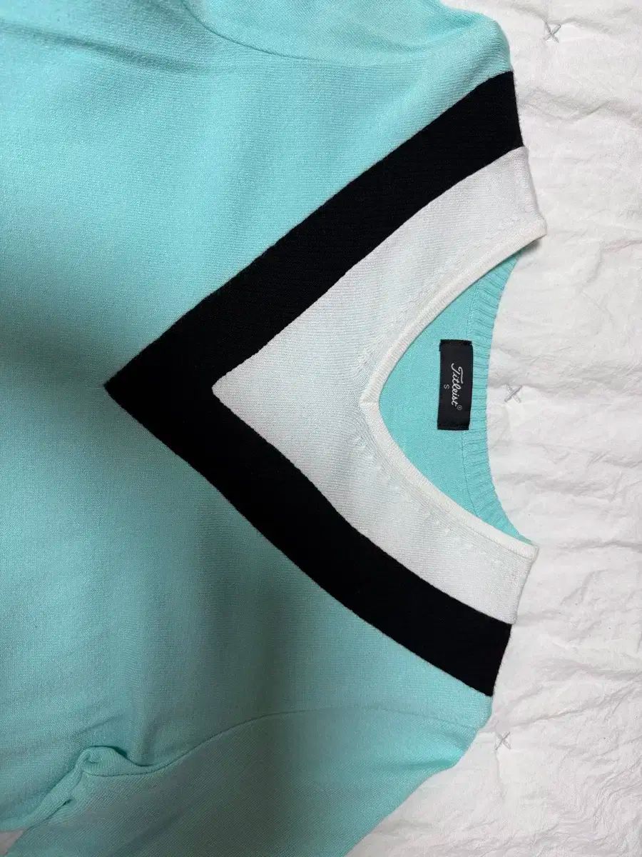 Titleist タイトリスト ミント色 Vネック ニット