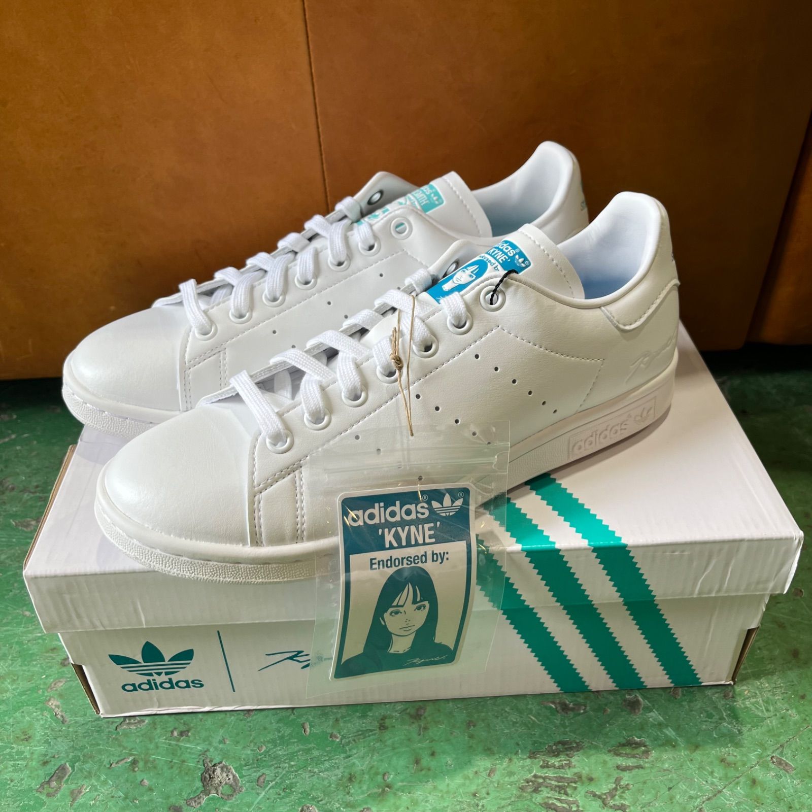KYNE × adidas originals Stan Smith - メルカリ