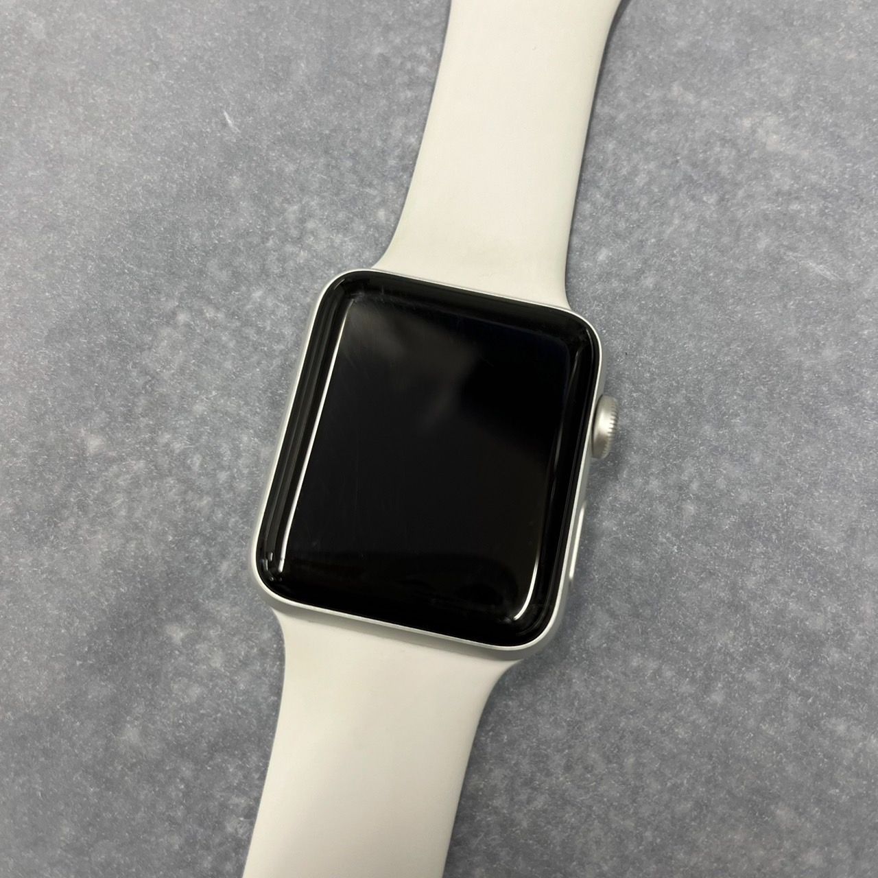 本日限定！ Apple Watch 3 42mm