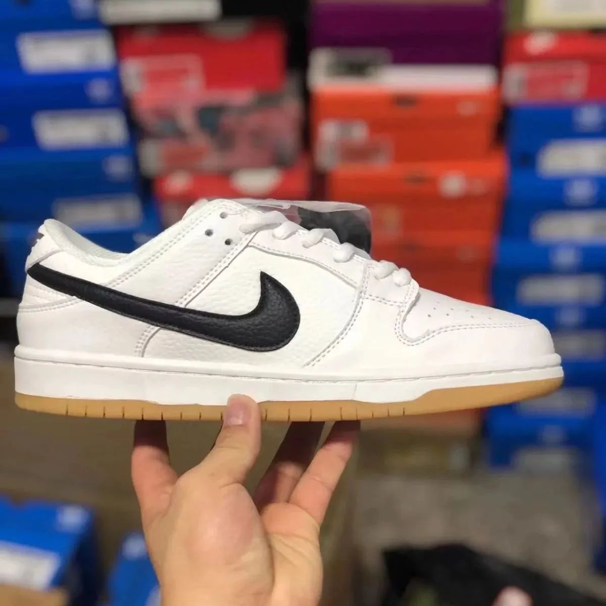 Nike SB Dunk Low Pro ホワイトガム