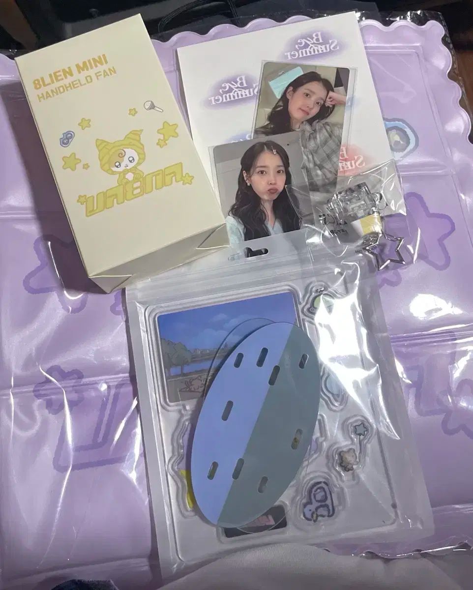 IU アイユ 韓国 ポップアップ 特典 トレカ IU アイユー グッズ ／ 透明 フォトカード TRANSPARENT CARD 25