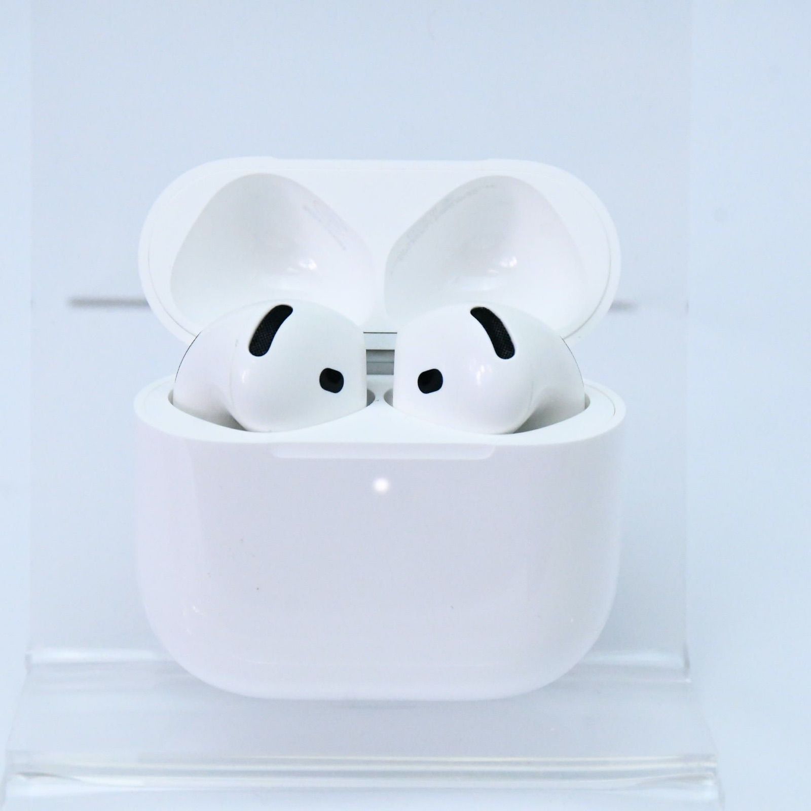 Apple AirPods 4 アクティブノイズキャンセリング MXP93J/A