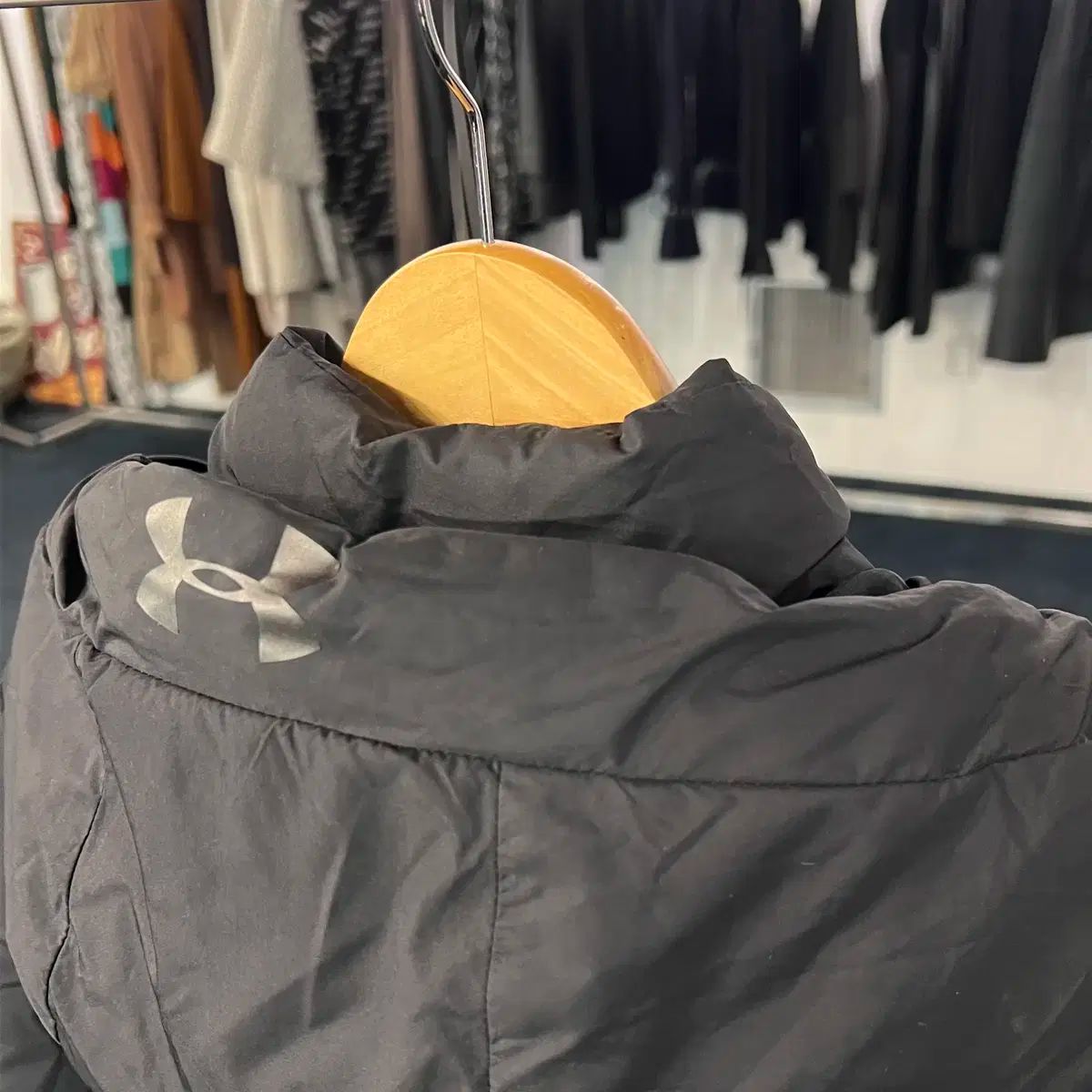 S アンダーアーマー