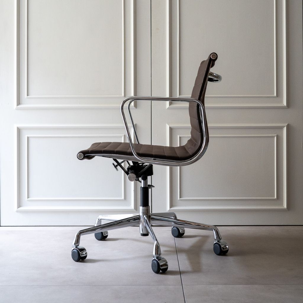 Outlet】Management Flat Chair Darkbrown / 【アウトレット