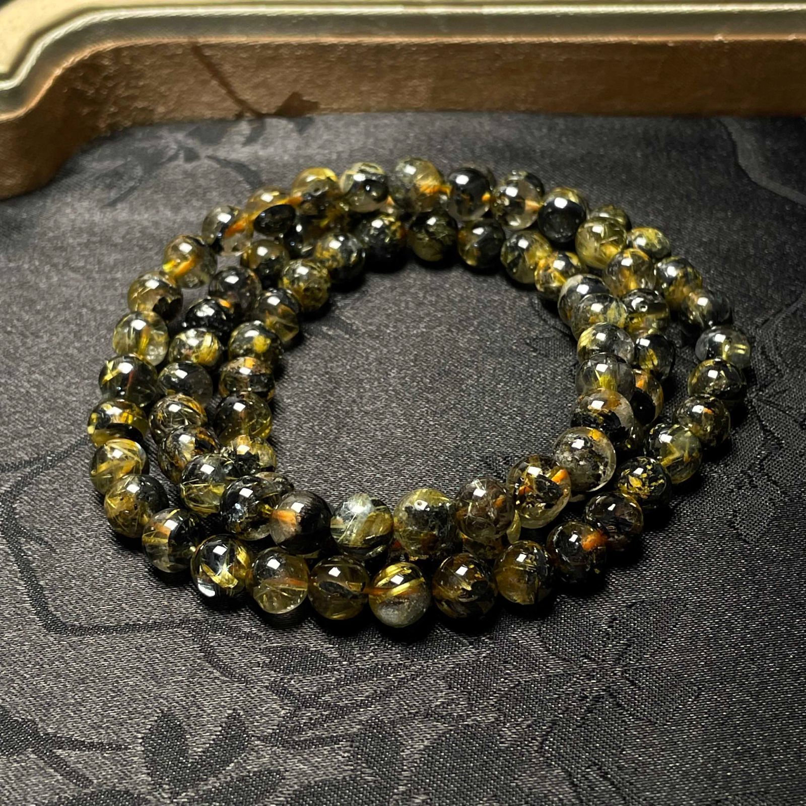 EU製 太陽花タイチンルチル 黄金針水晶 金運 開運 ゴールド 3本巻きブレス パワーストーン プレゼント 6.3-6.9mm ZB9383 WWW_SHINETEETH_COM