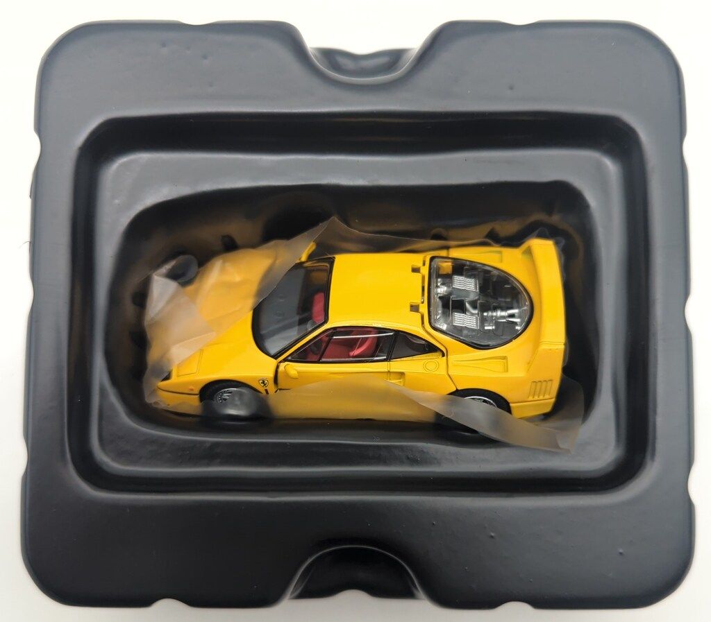 トミーテック TOMICA LIMITED VINTAGE NEO フェラーリ F40 (イエロー