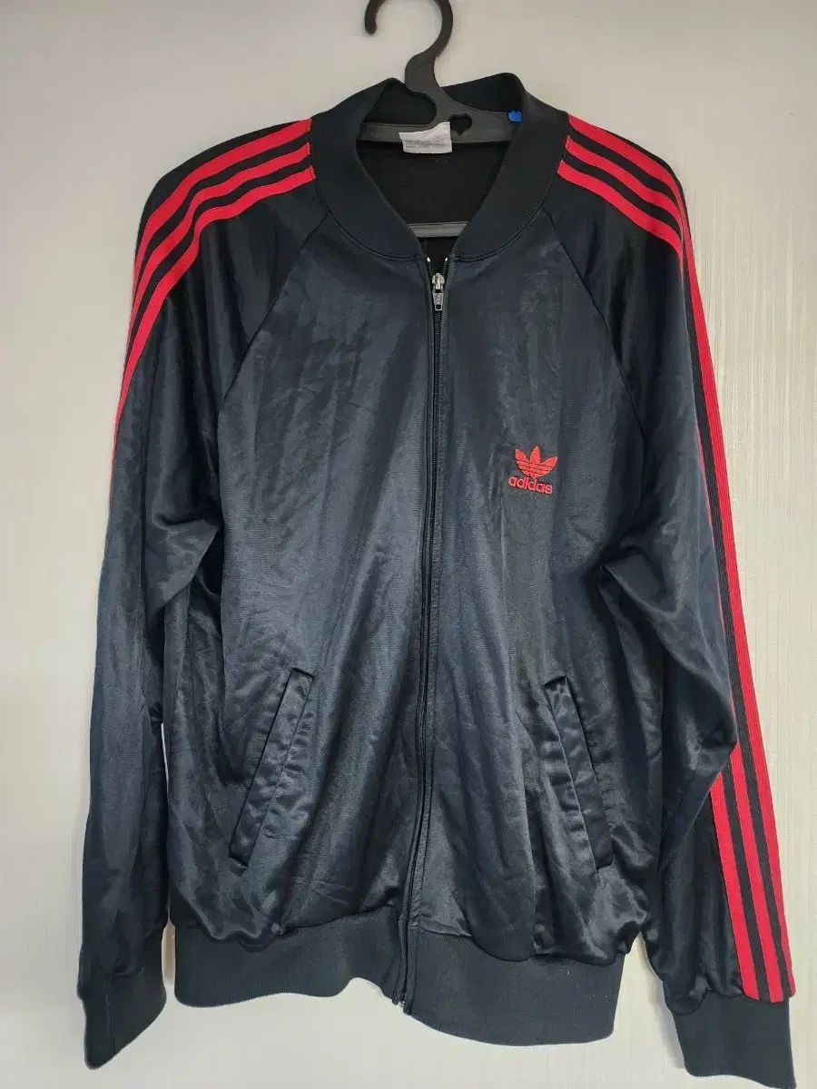 【雷市場（ポンジャン）商品韓国直送】 adidas(アディダス) ジャージ 100 ー 105 サイズ