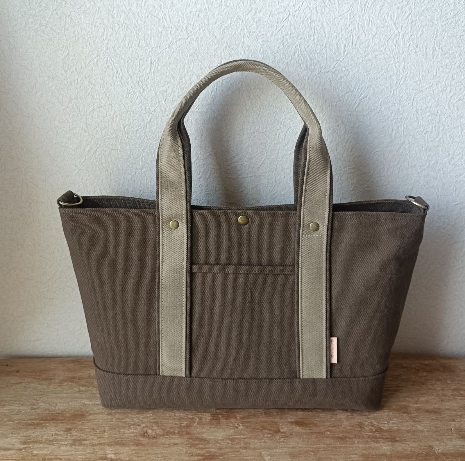 スモーキーブラウン×サンド