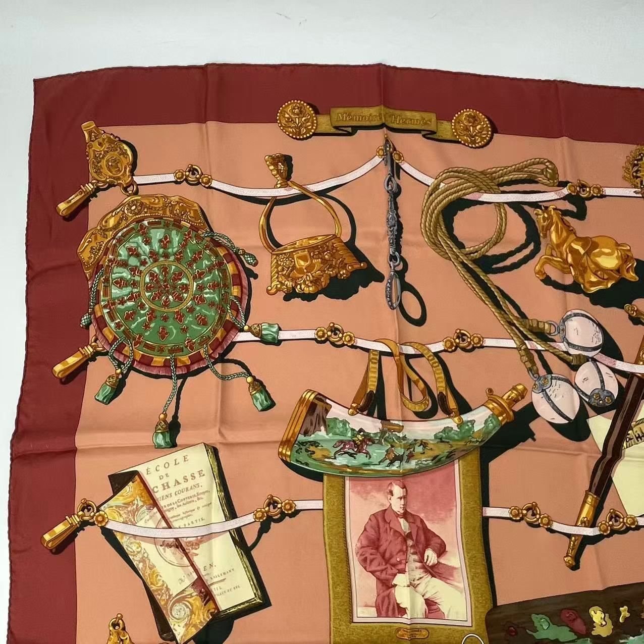 美品 HERMES エルメス スカーフ カレ90 Memoire d