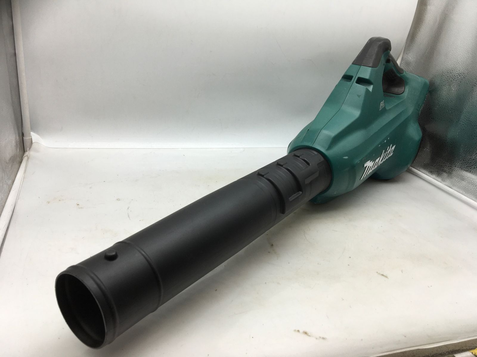 【新でん】 マキタ 業務用集塵機 437 ホース、パイプ付属 【中古】 2025年最新マキタ 集塵機の人気アイテム - メルカリ