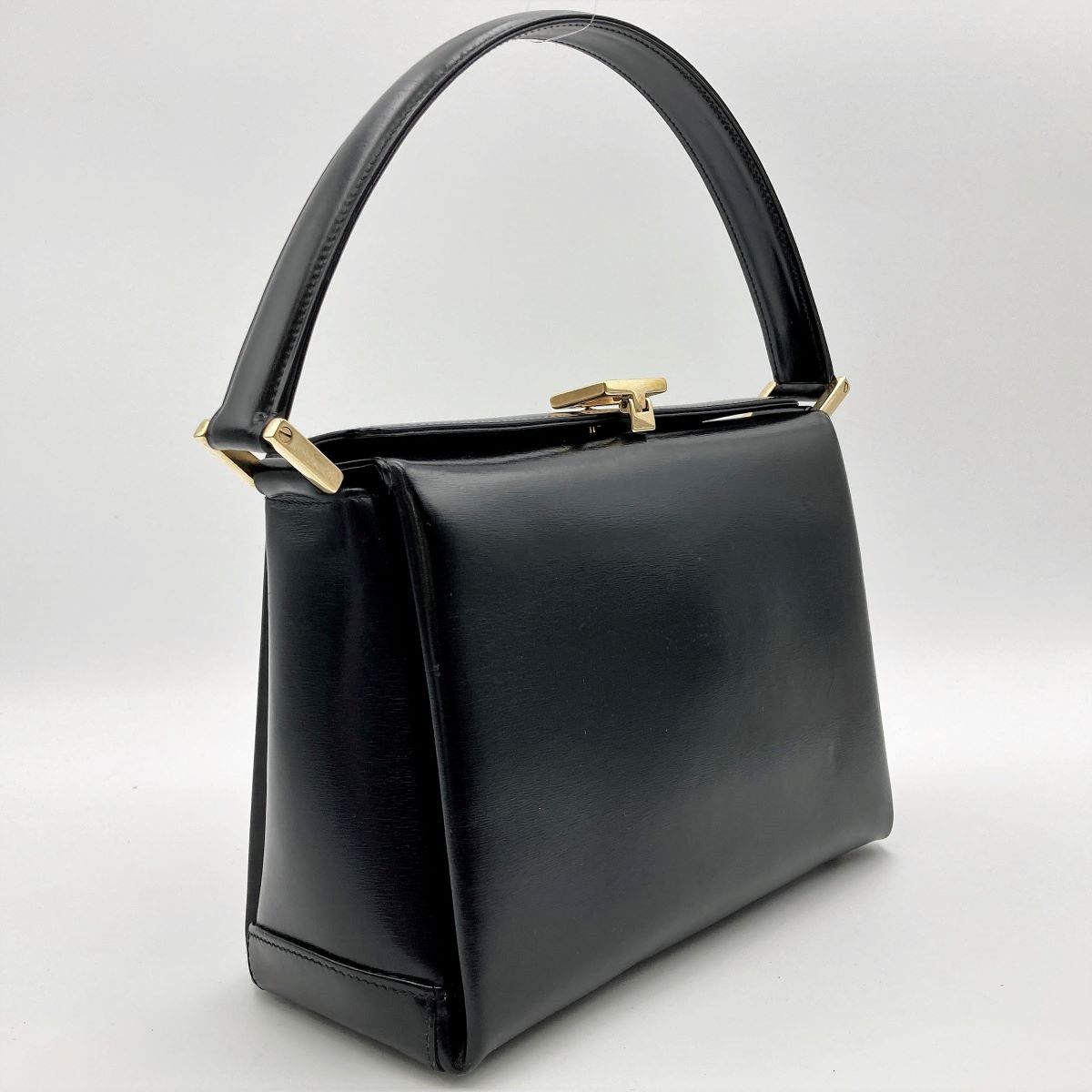 GUCCI グッチ　ハンドバッグ　ラージ　ブラックゴールド GUCCI（グッチ）ハンドバッグ】ブラック×GGロゴ ラウンド