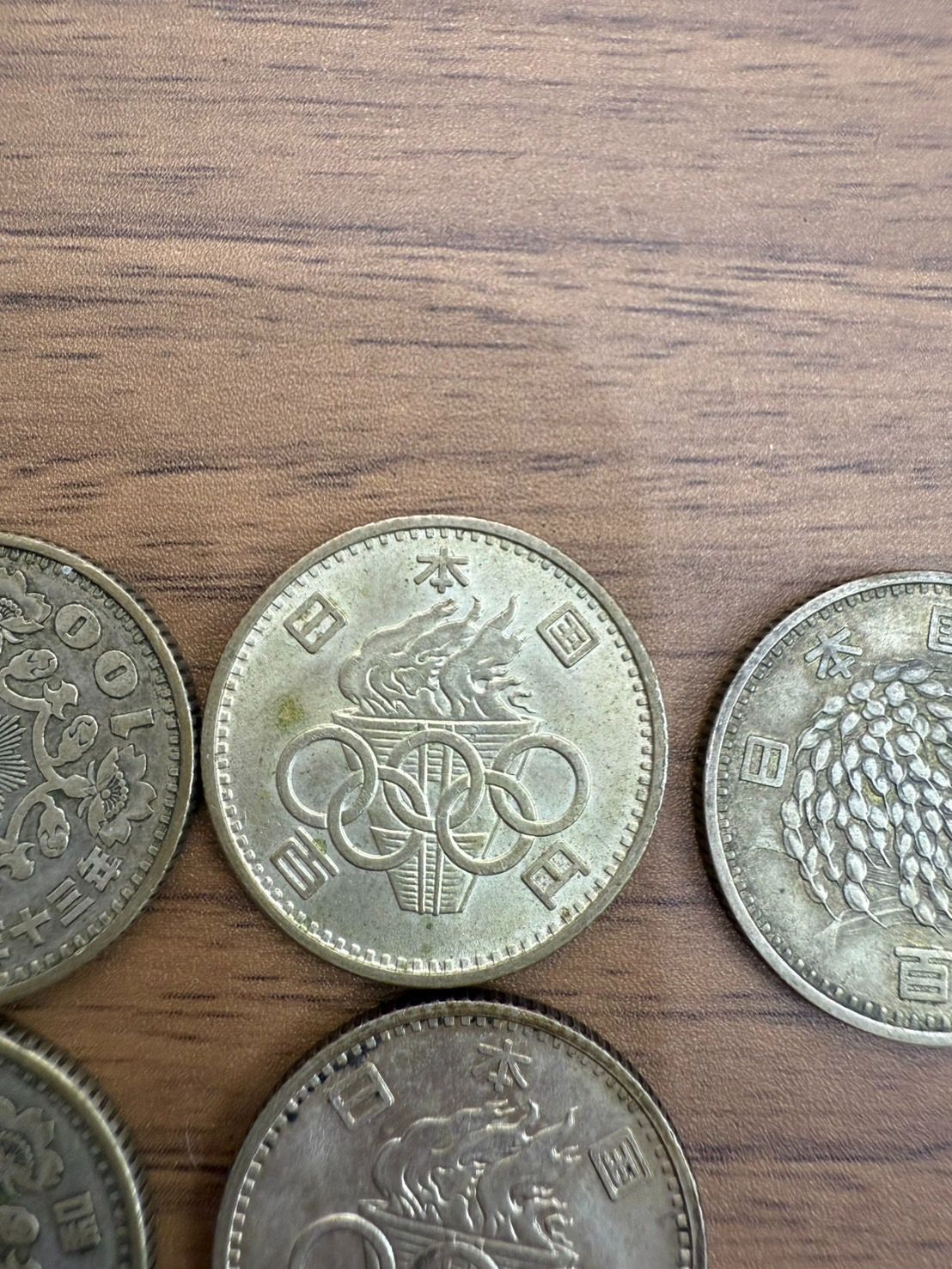 1982年 500円 銀貨 鳳凰デザイン 1982年 500円記念硬貨 鳳凰デザイン - メルカリ