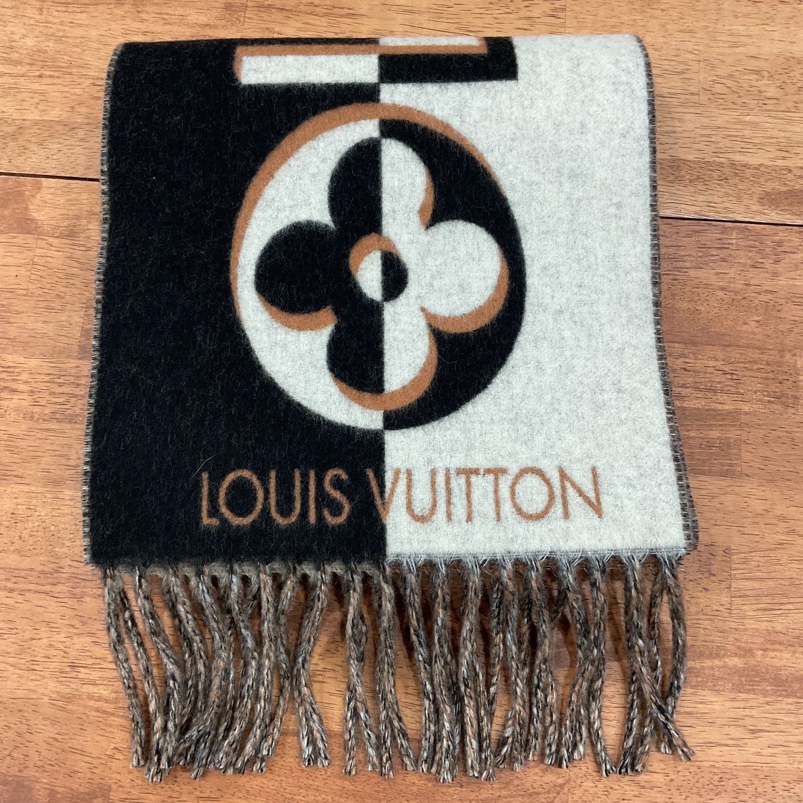 LOUIS VUITTON マフラー・デュオ インフィニティ 新品・未使用 ルイヴィトン マフラー デュオ インフィニティ 箱 未使用