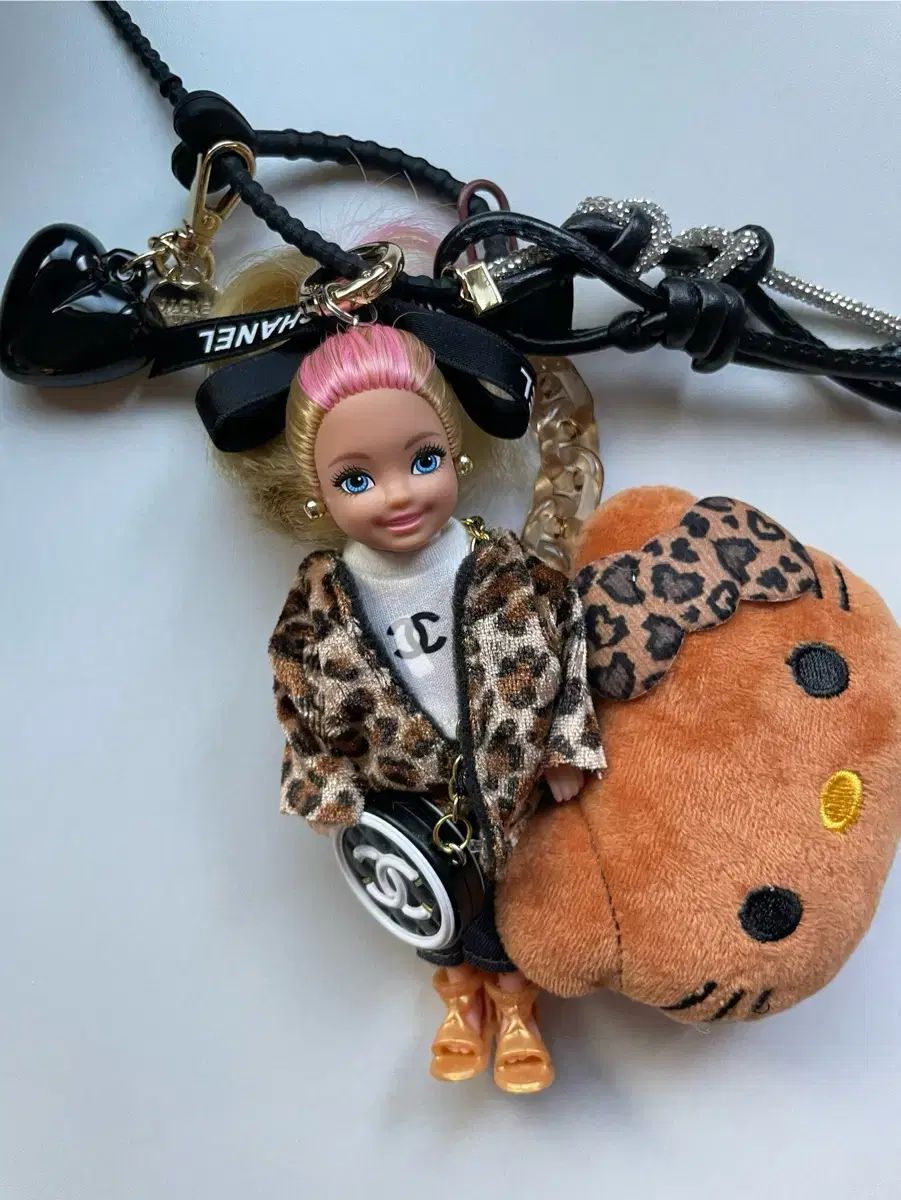 バービーキーホルダー レオパード