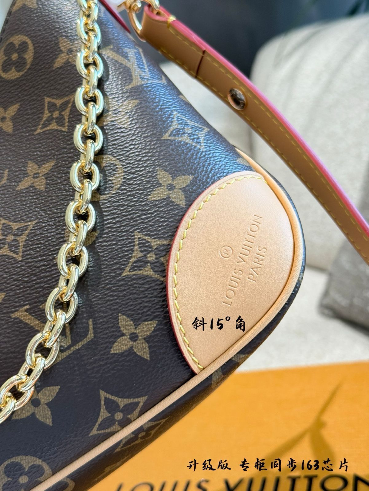 ミニバック付が嬉しい Louis Vuitton クロワッサン バック ヴィトン】憧れブランドで「ミニバッグ」が人気を集める理由とは