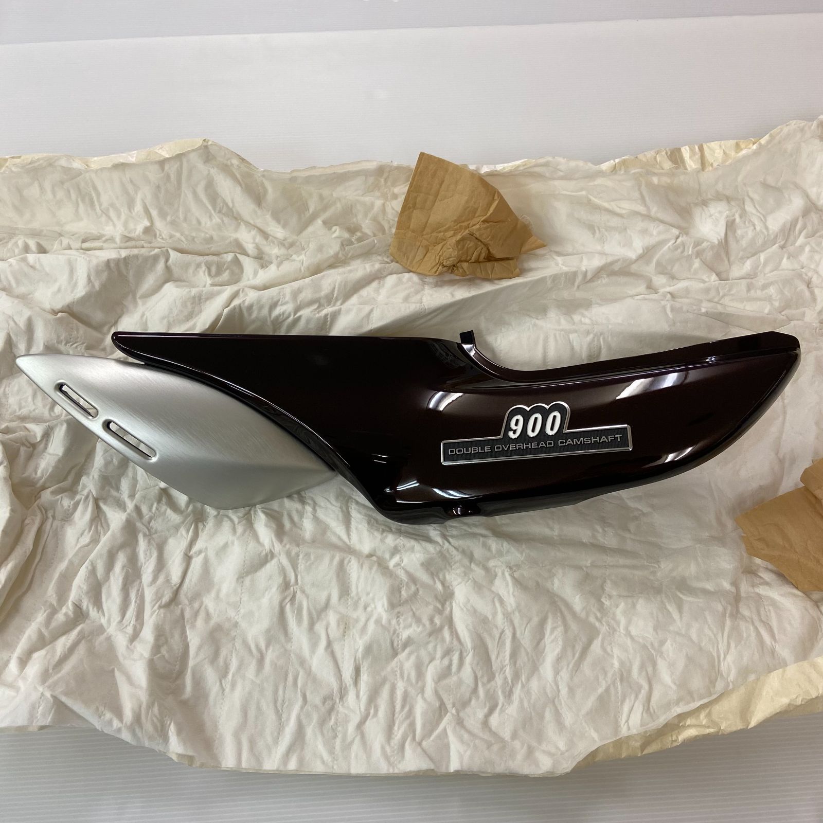 Kawasaki カワサキ 2025 Z900RS C.D.ブラウン 18A カバーコンプ LH C.D.ブラウン 36001-0652 14041-5105-18A A-072